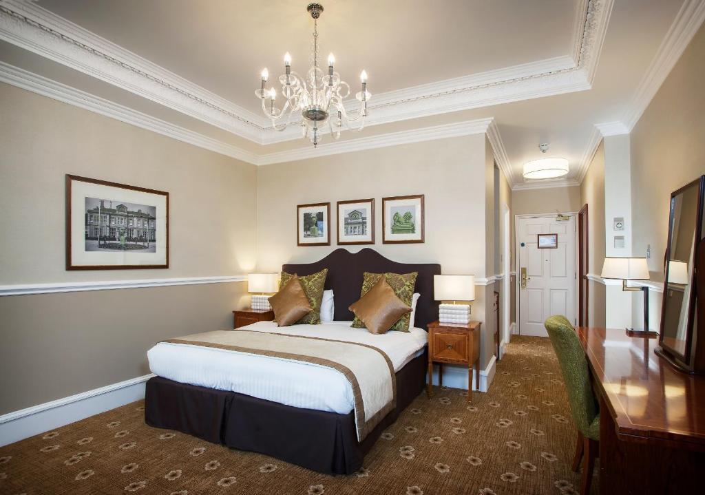 Down Hall Hotel Hatfield Heath Zewnętrze zdjęcie
