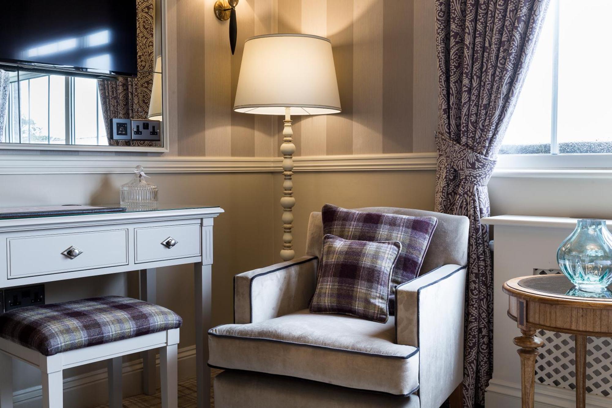 Down Hall Hotel Hatfield Heath Zewnętrze zdjęcie